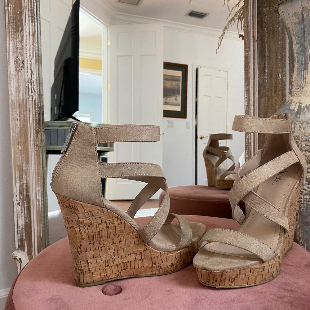 Charles David Nude Wedges